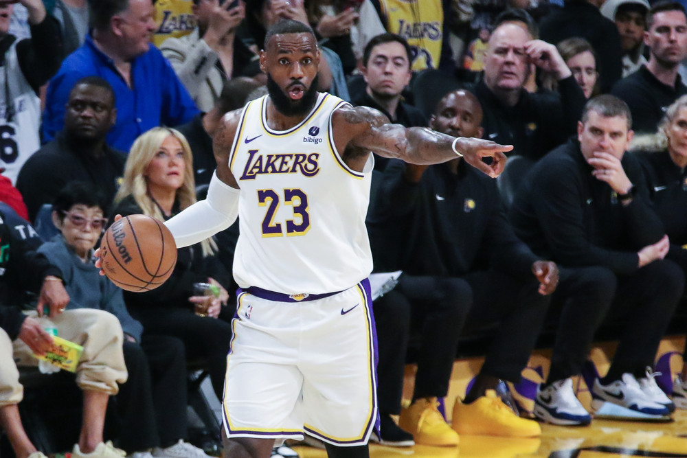 LeBron James directing the Lakers offense.