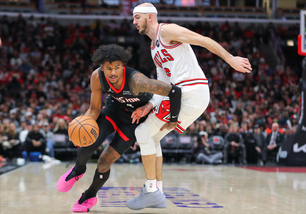 Jalen Green drives past his defender (pertinent when you read the part of the story related to him)